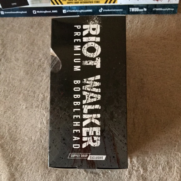 AMC The Walking Dead official Supply Drop Riot Walker Bobblehead New - Picture 8 of 12